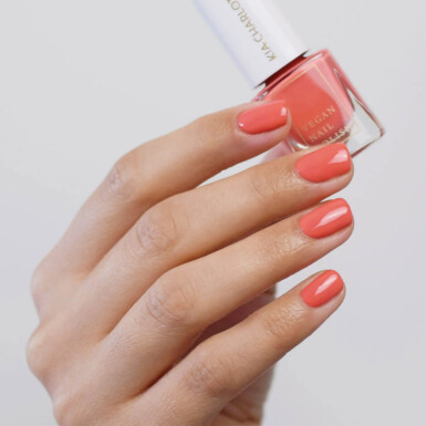 Kia Charlotta - A Wildflower