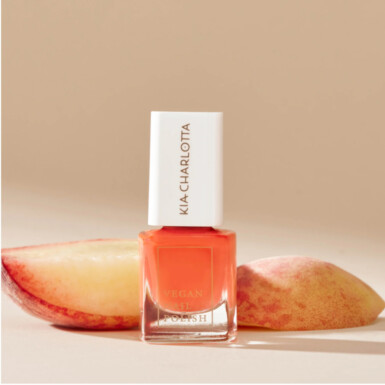 Kia Charlotta - A Wildflower